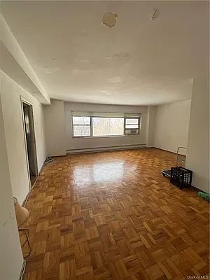 5th image of 5 Fordham Hill Oval #3H
