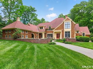 13 School House Ln, Simsbury, CT 06070