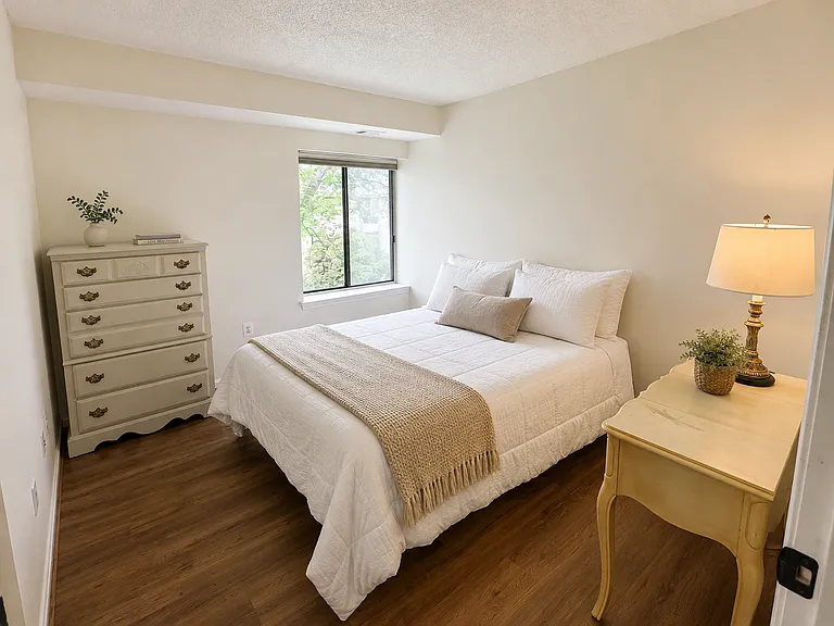 10210 Bushman Dr #323 — Photo 12