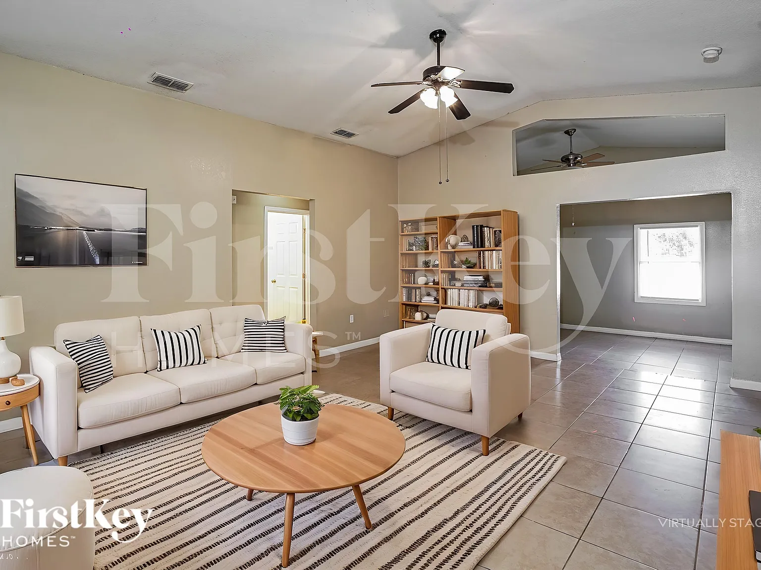3 bed, 2.0 bath, 1476 sqft, $1,605 — Photo 3