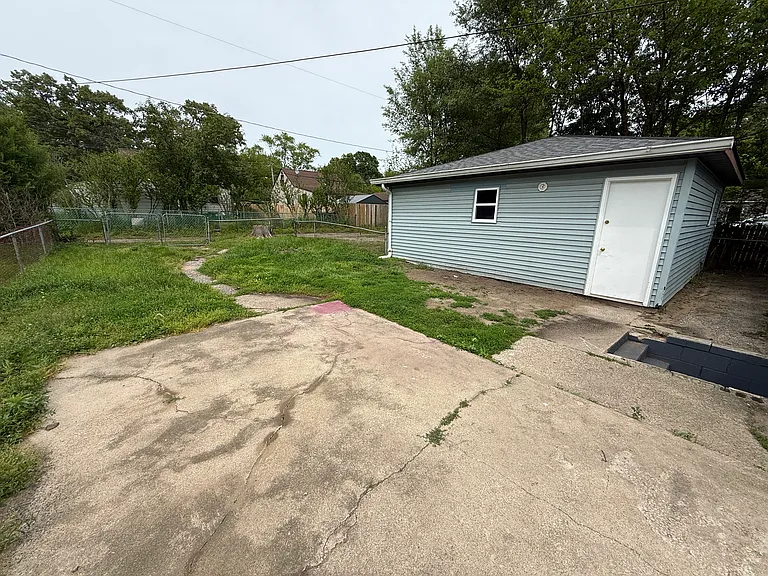 4114 Park Ave — Photo 13