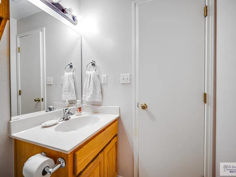 77 Santa Isabel Blvd #M-4 — Photo 16