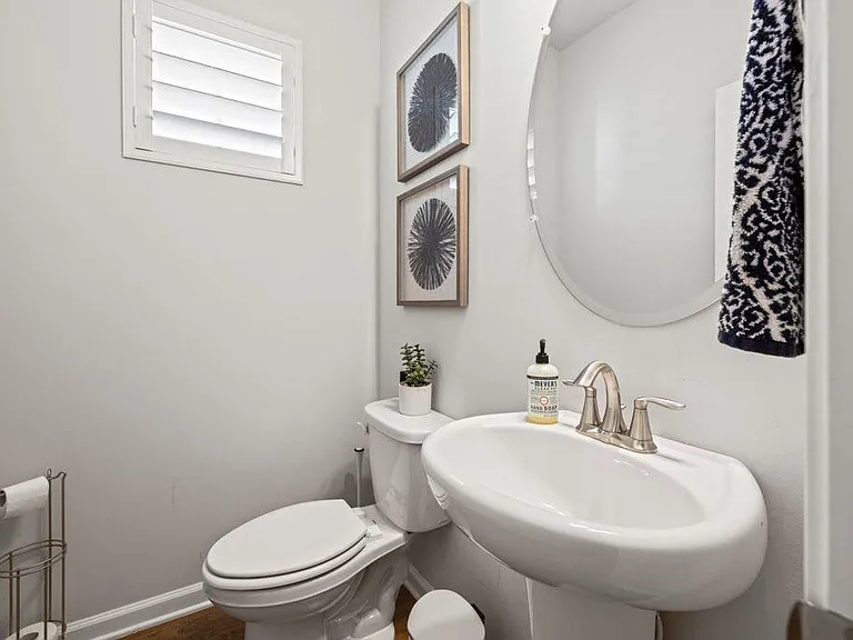 2615 Quarterdeck Dr — Photo 3