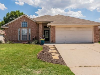 1728 Overland St, Fort Worth, TX, 76131