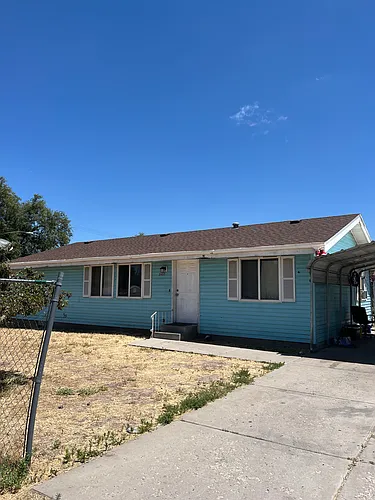 2602 G Ave Photo 1