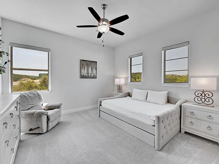 4809 Serene Hills Dr — Photo 25