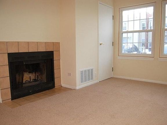 5th image of 1307 Wyndham Dr APT 103