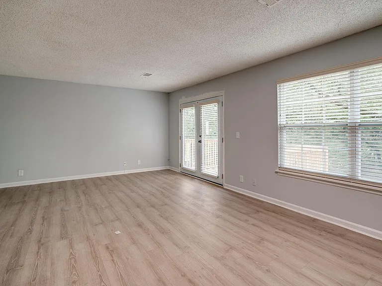 741 Longhunter Ct — Photo 7