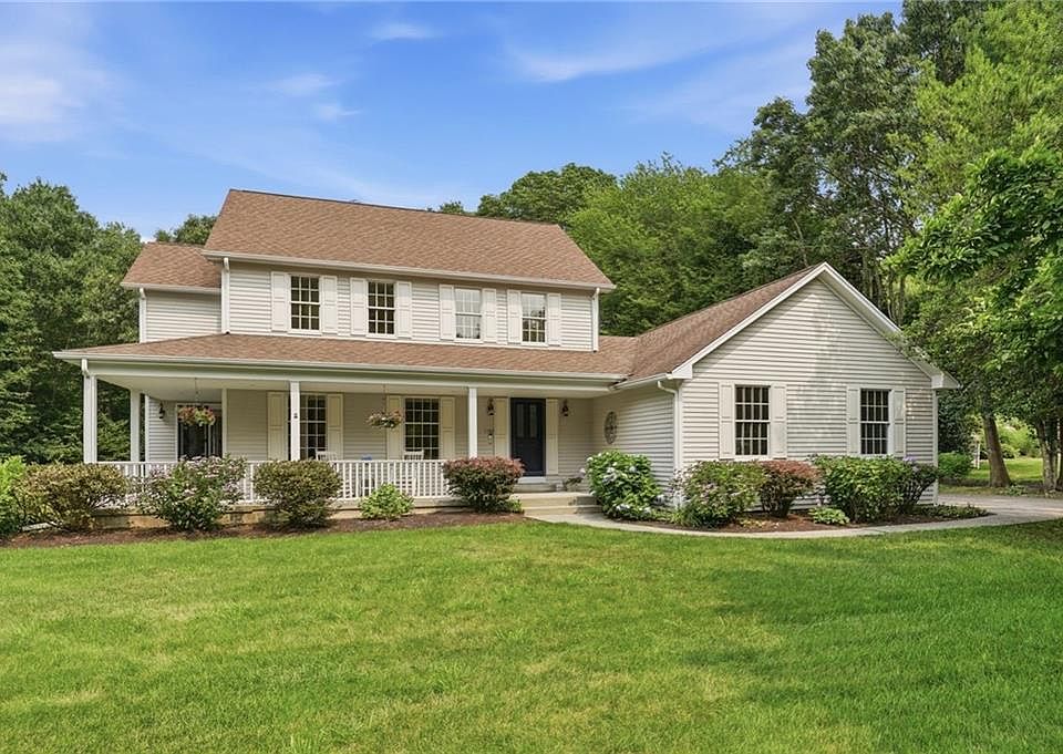 1st image of 136 Holly Hills Ln
