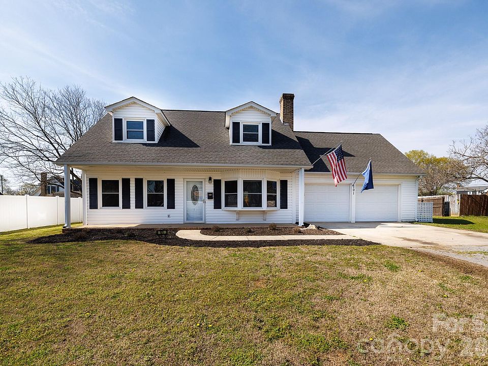 1st image of 101 Woodland Dr