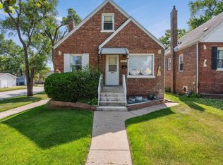 18101 Wildwood Ave, Lansing, IL 60438