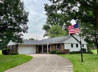 12817 Woodbury Dr, Plymouth, IN 46563