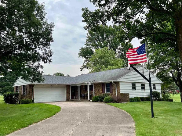 12817 Woodbury Dr, Plymouth, IN 46563
