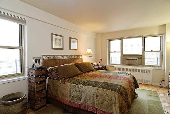 Sold by Century 21 NY Metro | media 14