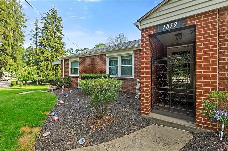 1819 Noblestown Rd, Pittsburgh, PA 15205 Zillow