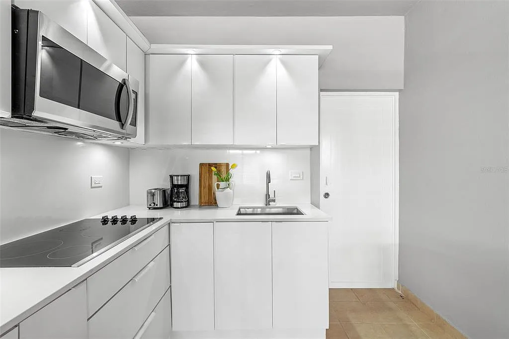 2 bed, 1.0 bath, 750 sqft, $2,150 — Photo 4