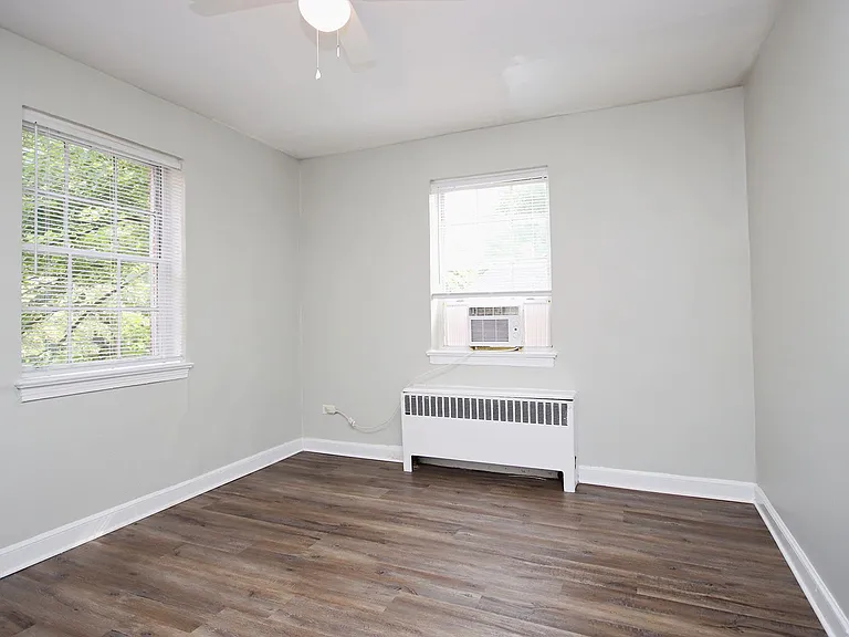 32 University Cir #201 — Photo 9