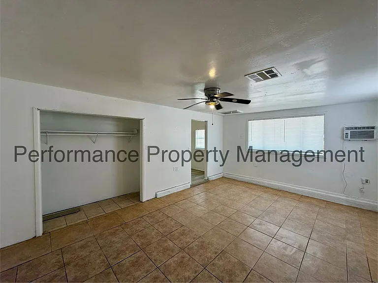 3703 Eucalyptus Dr — Photo 14