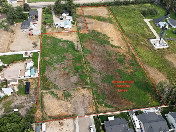 W Blackmoor St, Boise, ID 83709