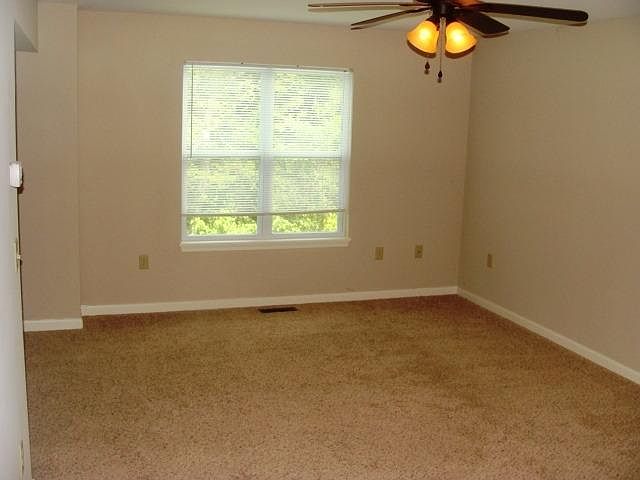 2nd image of 2728 Parkerridge Dr