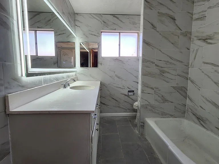 3127 Polk Ave — Photo 5