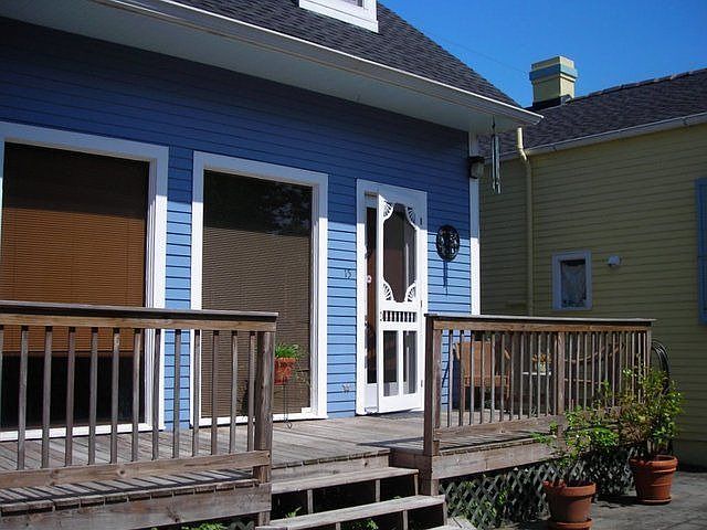 2nd image of 832 Spain St