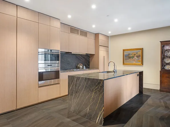 49 Chambers Street image 3 of 25