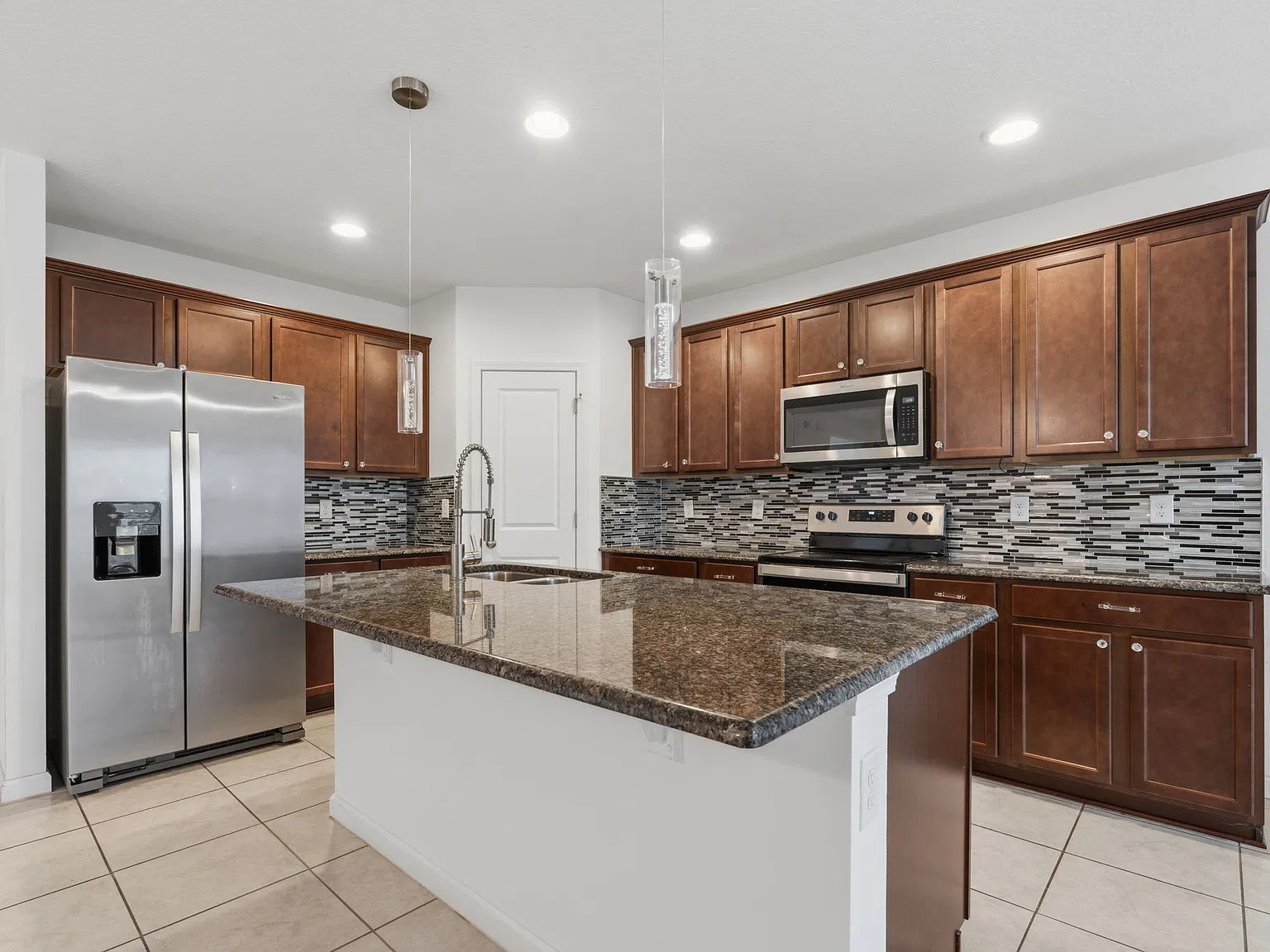 Cambridge Dr, Winter Haven — Photo 2