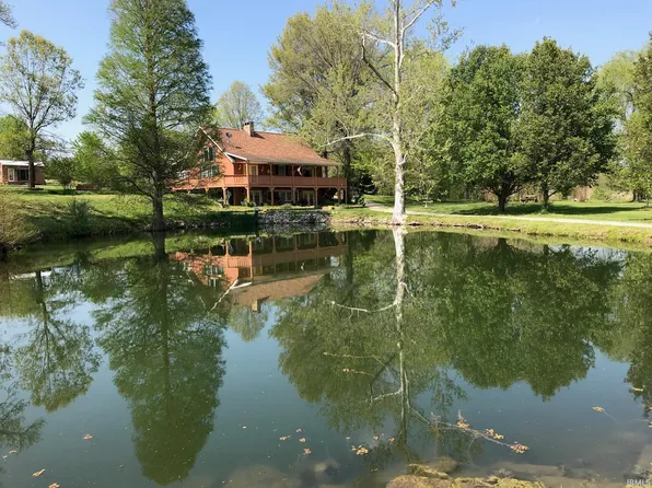 1518 W State Road 64, Oakland City, IN 47660