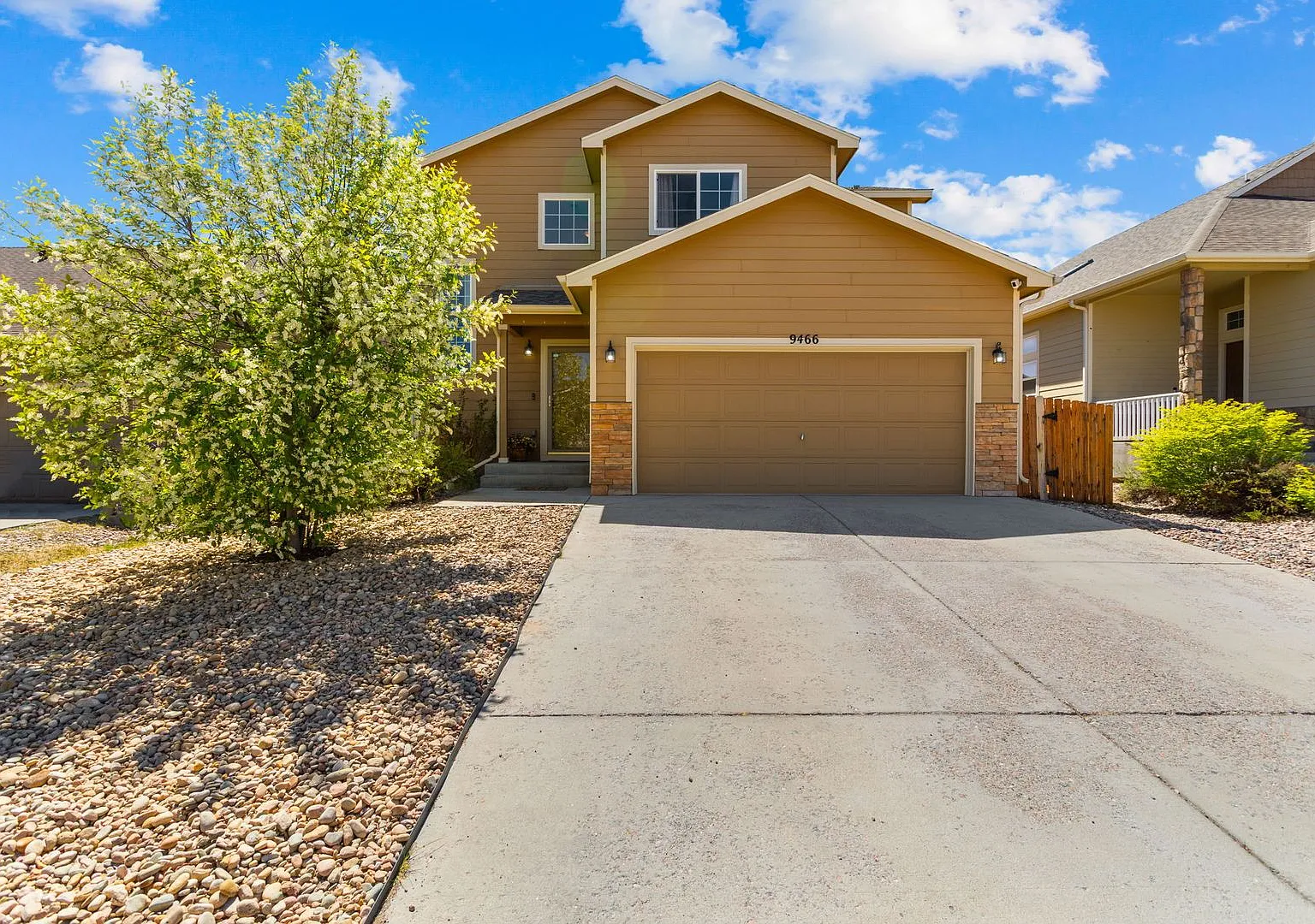 4 Bed 3 Bath in 80831!! — Photo 1