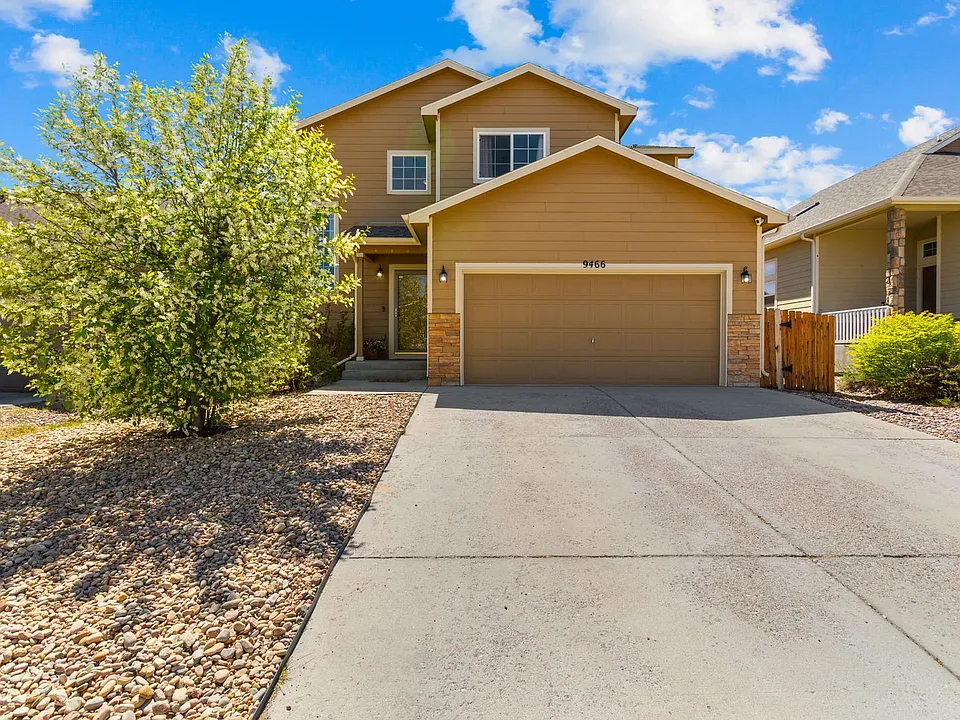 9466 Shinnecock Ct
