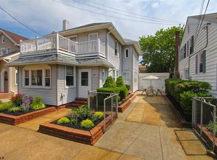107 N Granville Ave, Margate, NJ 08402