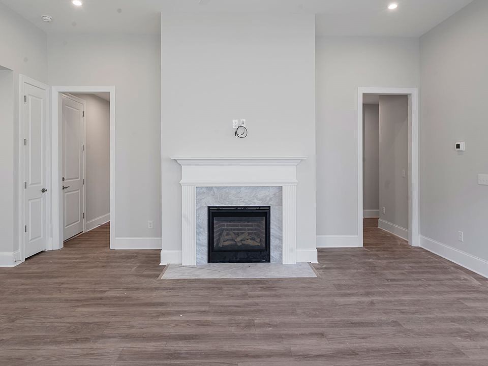 1st image of 1102 Wylie Falls Ln