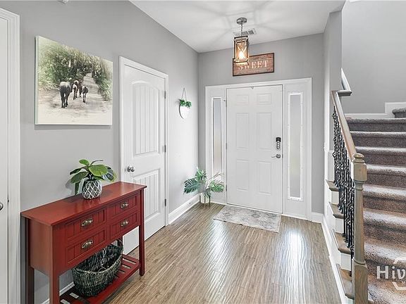 3rd image of 130 Shelton Street