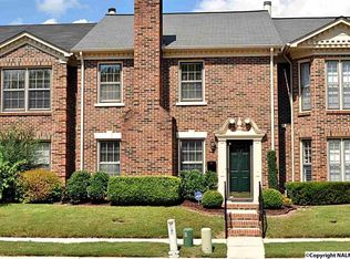1021 Heatherwood Dr SE, Huntsville, AL 35802