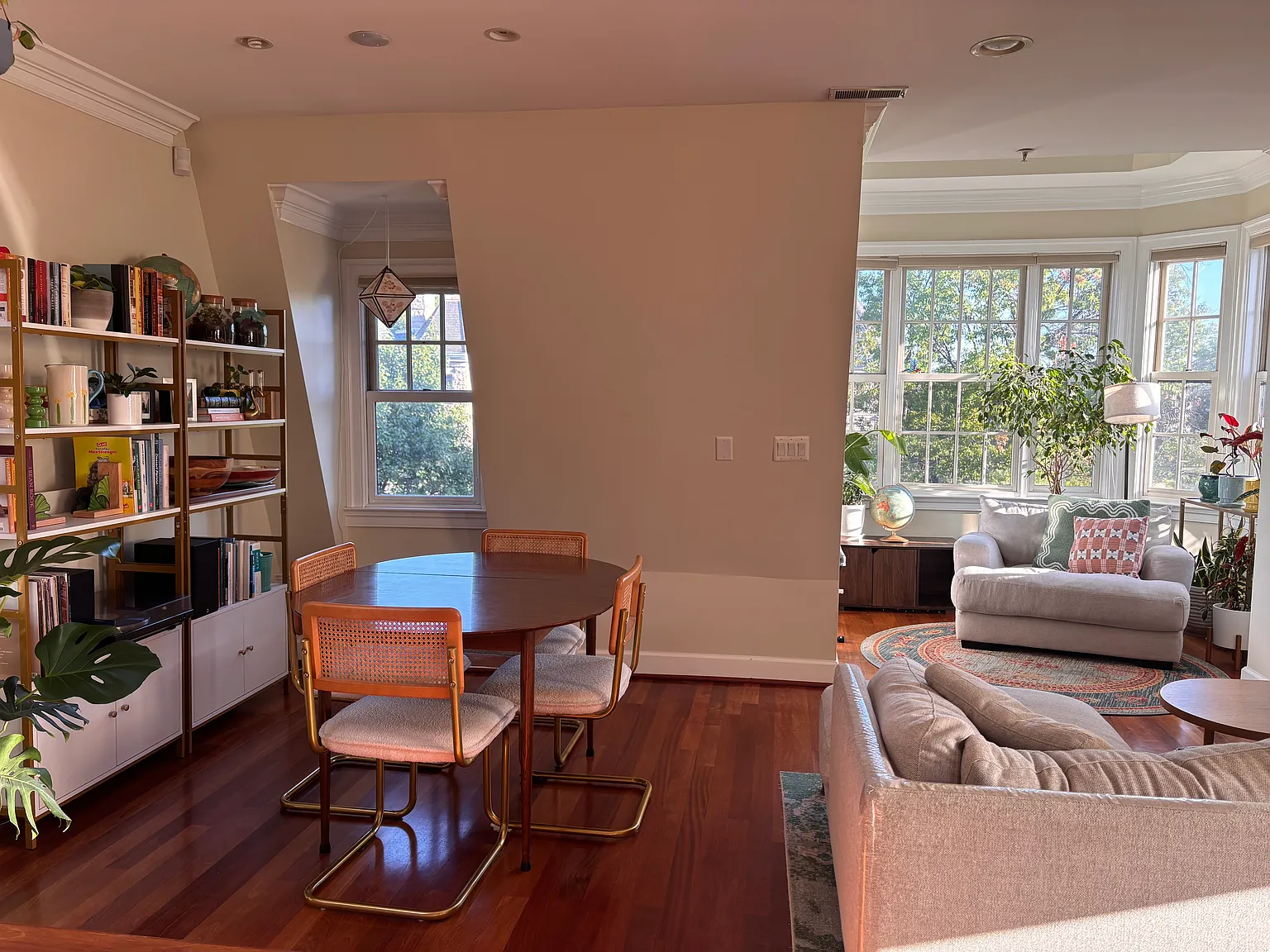 2 bed, 900 sqft, $3,400 — Photo 1