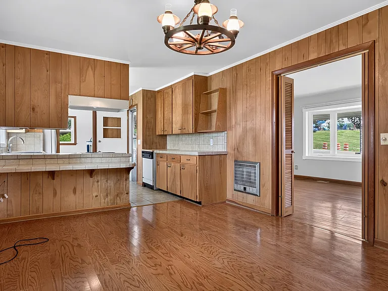 418 Polk St — Photo 8