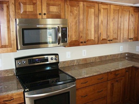 4th image of 12817 Mill Brook Ct