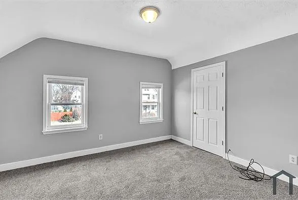 9418 Easton Ave — Photo 10