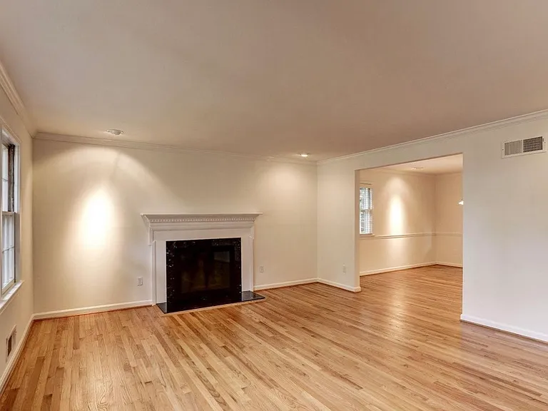 1408 Layman St — Photo 7