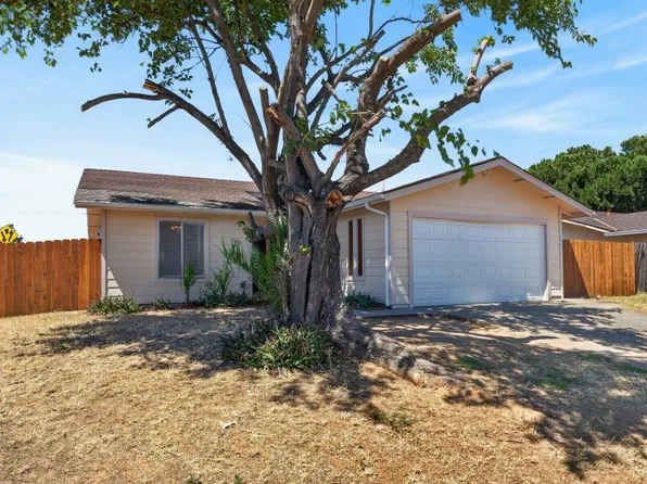 7401 Lawnwood Dr, Sacramento, CA 95828