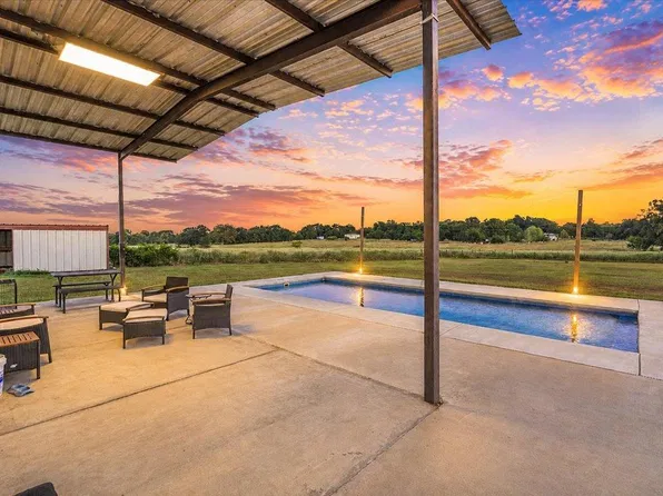 972 County Road 335, Rockdale, TX 76567