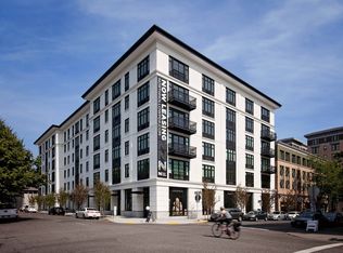 North Hollow, Portland, OR 97205