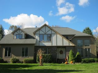 3106 Corlear Dr, Baldwinsville, NY 13027