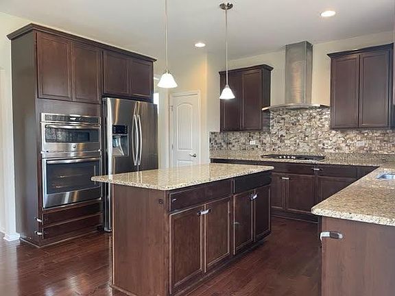 4th image of 50323 Woodford Dr #55
