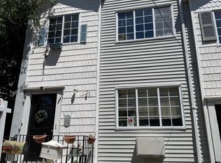 45 Benziger Ave, Staten Island, NY 10301