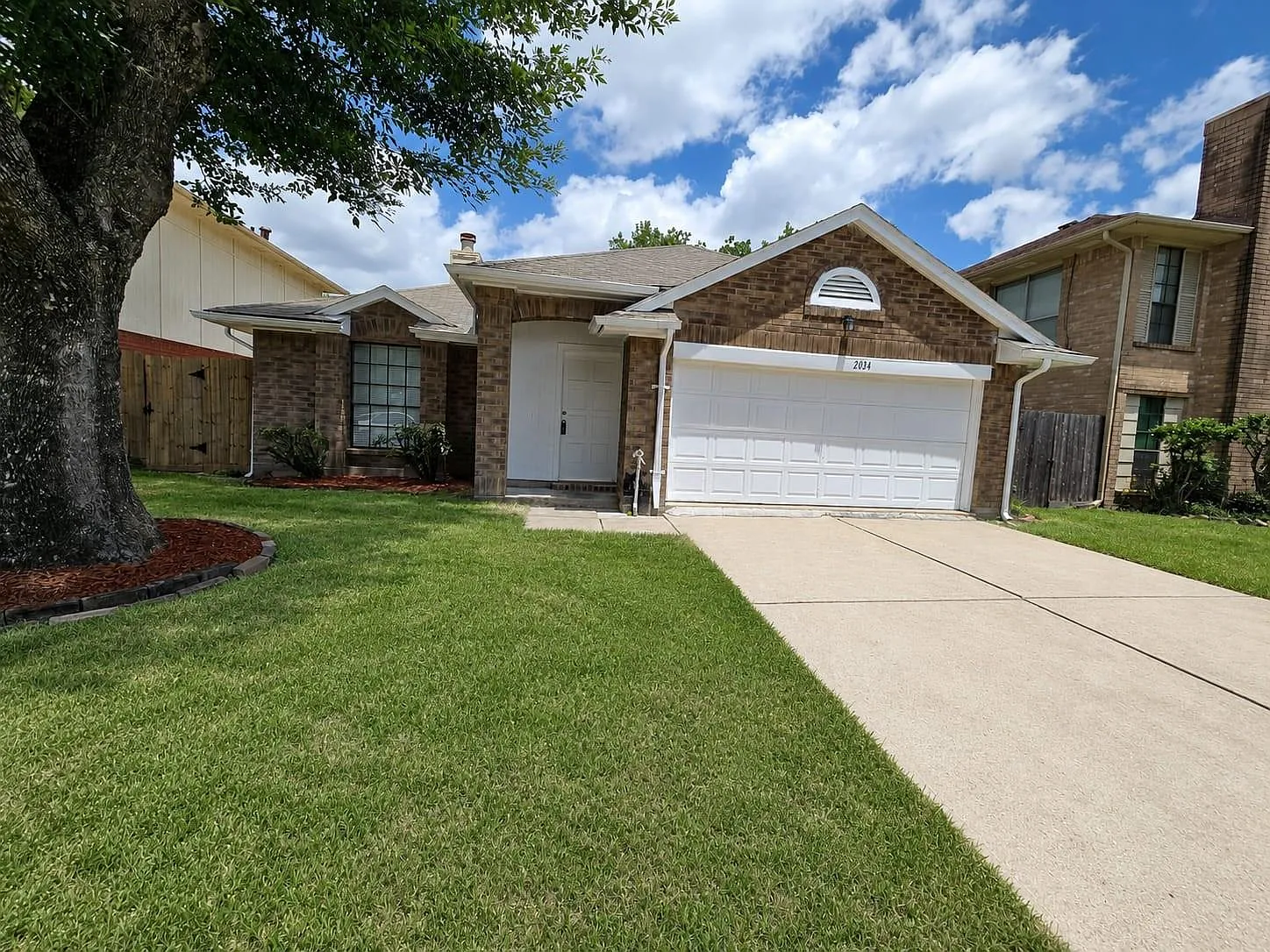 3 bed, 2.0 bath, 1749 sqft, $1,850 — Photo 2