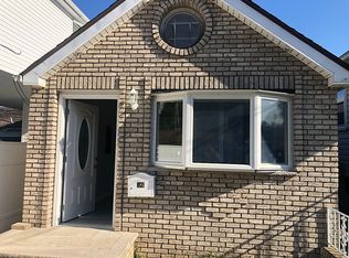 581 Hunter Ave, Staten Island, NY 10306