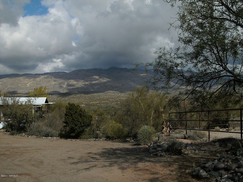 1st image of 7601 S Coyote Creek Trl