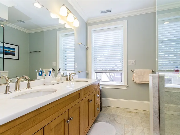 38 Mystic St #2 — Photo 12